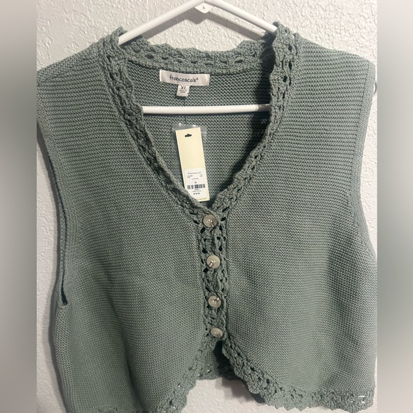 Francesca's Collections Tops - Francesca’s Cropped green vest